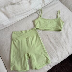 437 light green sports bra and biker shorts set